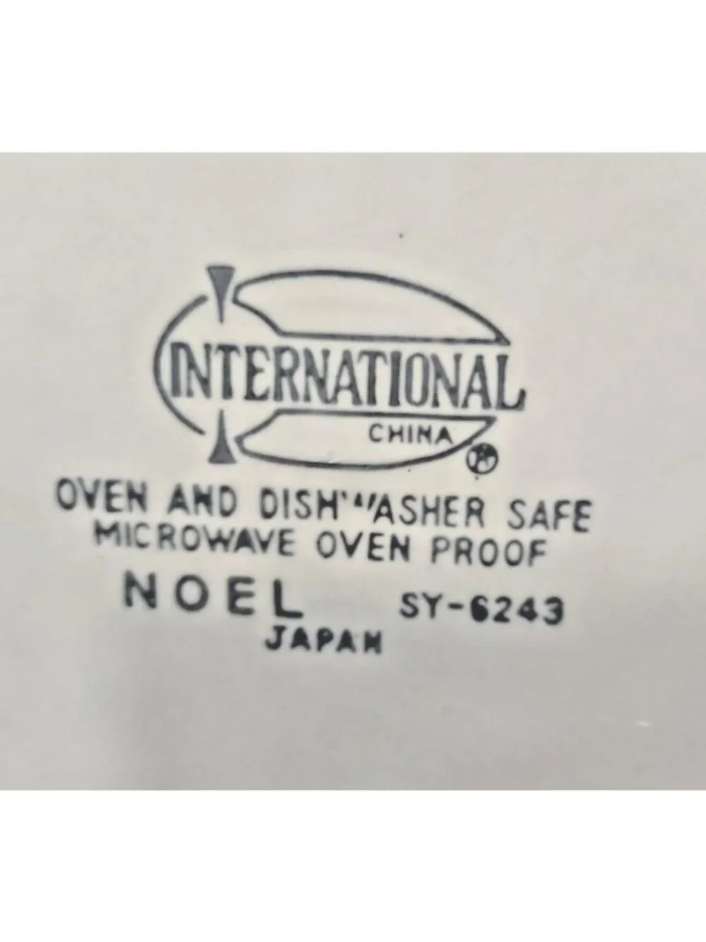 Vtg International China Noel Round Platter/Chop Plate SY6243 Japan Christmas